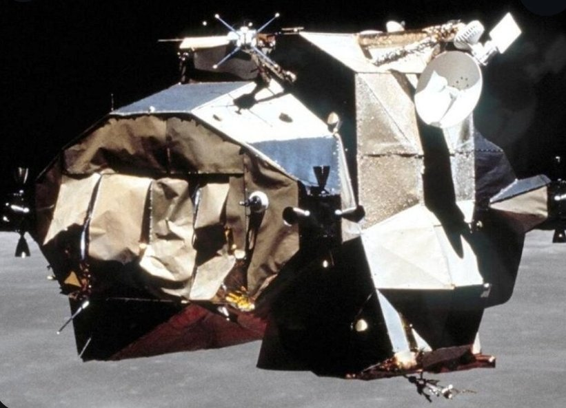 LayneChiso's tweet photo. @Kekius_Sage And THIS is a Vacuum of Outer Space Ship.
Ask him. https://t.co/EmdeoJzFSP