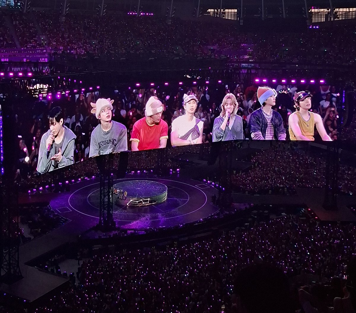 jluv_pjm's tweet photo. Thank you my seven! They are the best thing that has happened to me♡ https://t.co/WXycR67PQ2