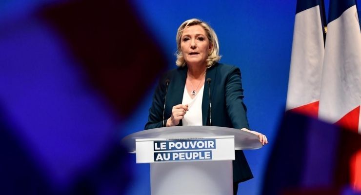 Marine Le Pen, Fransa'da Cumhurbaşkanlığına Adaylığını Açıkladı