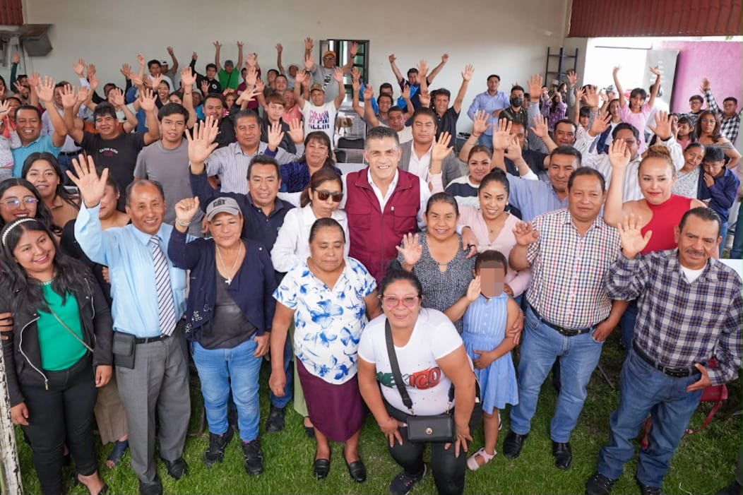 sanchezgarciatx's tweet photo. El poder solo tiene sentido cuando se pone al servicio del pueblo, este es uno de los mensajes que compartimos en el Barrio de Tlaltepango, cada vez somos más quienes participamos y nos sumamos a la defensa de la Soberanía Nacional.
Gracias San Pablo del Monte por su compromiso con #México, vamos todos juntos por #Tlaxcala.