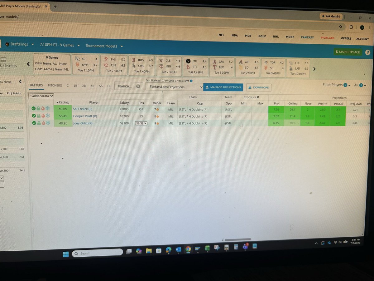 LiveLucky70's tweet photo. @FantasyLabsMLB  trying to do lineups tonight why are these players the only players available on Mil hard to make lineups without the whole player pool available https://t.co/rtyu98QknB