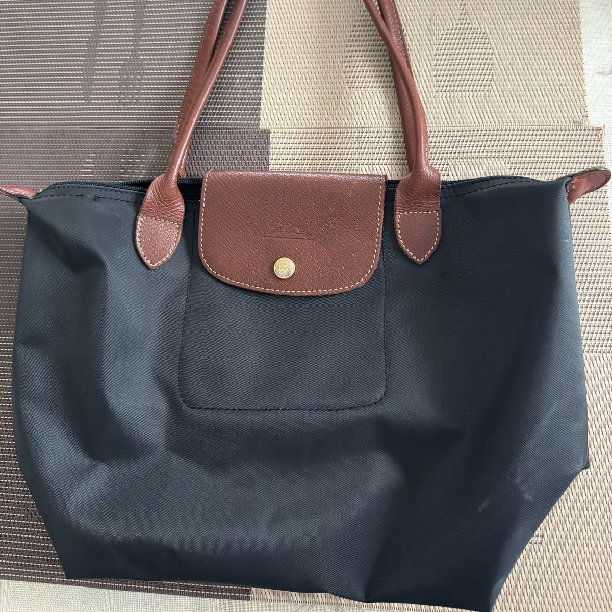Mybabysvt's tweet photo. Longchamp สีดำ 🖤
ปล่อยต่อ ใช้เองค่ะ
ไซส์ S ใส่ไอแพดได้ หูยาว

ส่งต่อ 1200฿ รวมส่ง
ใช้งานได้ปกติ 

มือ2 สภาพตามการใช้งาน

สอบถามเพิ่มDM ได้ค่ะ

#กระเป๋ามือสอง #กระเป๋ามือสองสภาพดี #กระเป๋าแบรนด์เนม #กระเป๋าlongcham https://t.co/Rk0stYGHa2