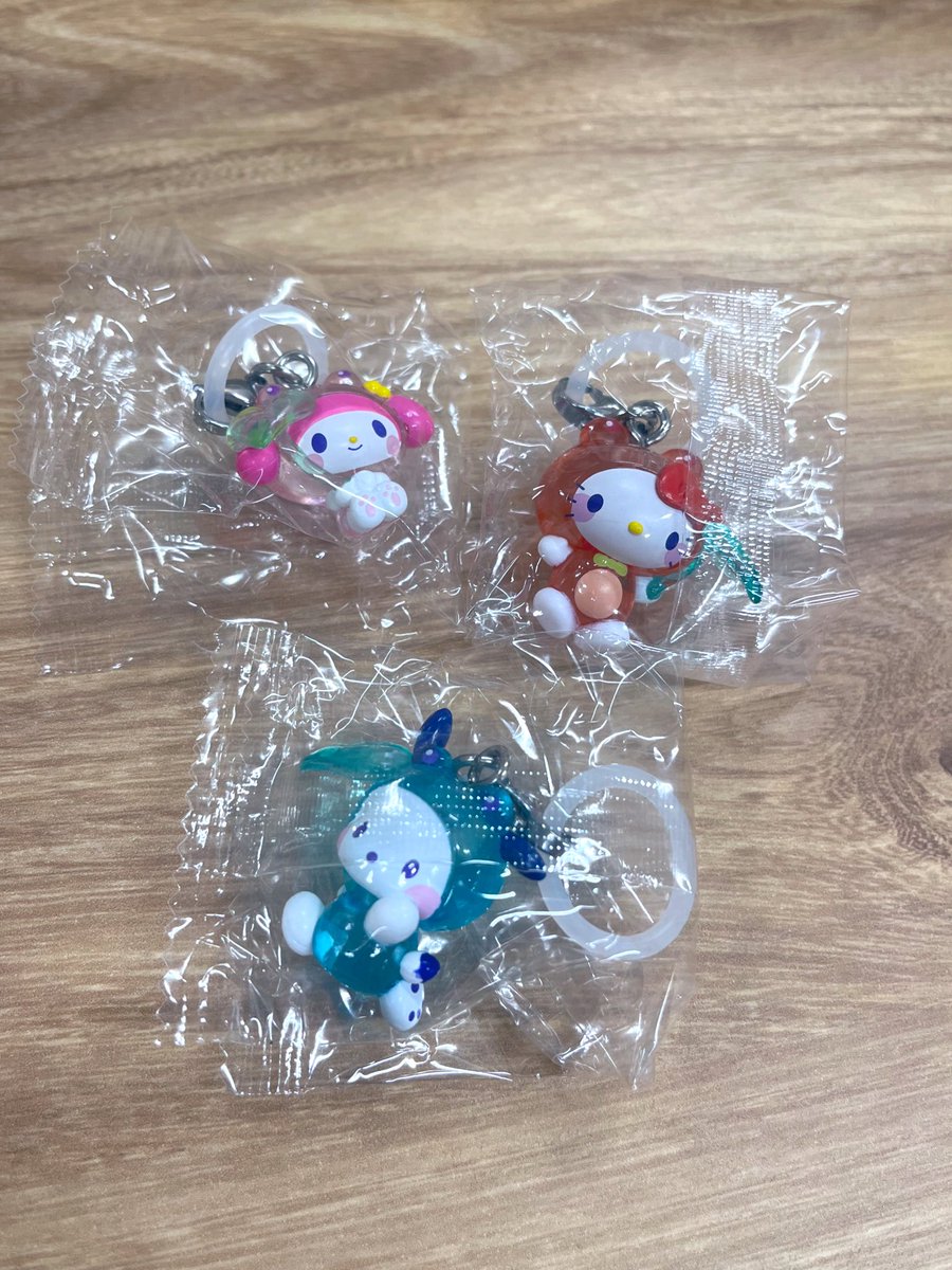 u__s_t's tweet photo. けろけろパーティ🐸
わんこ達狙いだったのに…😢 https://t.co/vt2phNPcZ5