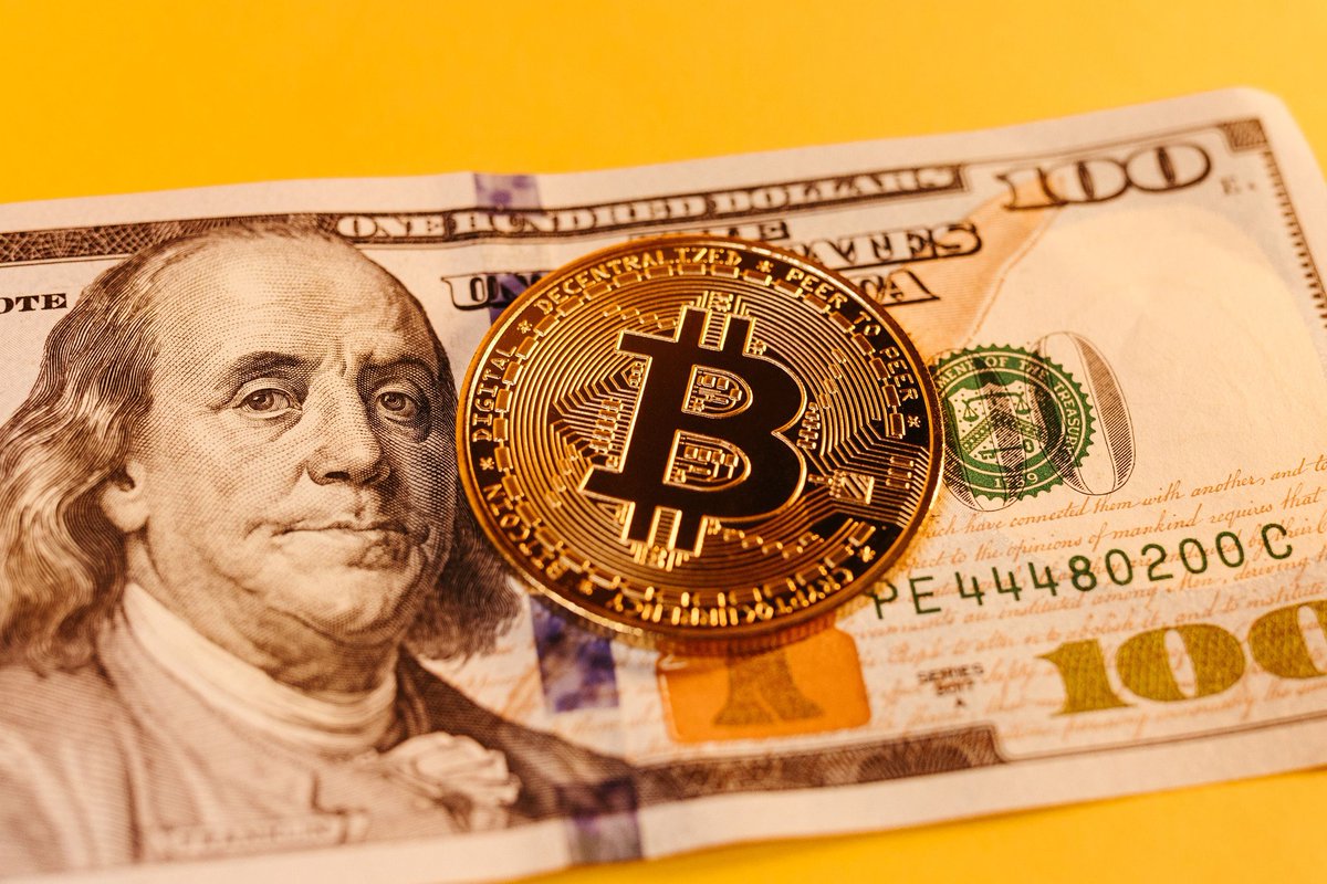 Coinwirex's tweet photo. Think cryptocurrency is just a wild financial rollercoaster? Meet "Stablecoins" — the digital dollars that stay steady at $1 while everything else fluctuates! 👇

https://t.co/Pk9cyP5QOT

​#Crypto #Stablecoins #CoinWireX #Web3 #CryptoEducation https://t.co/dz9hkGYdG5