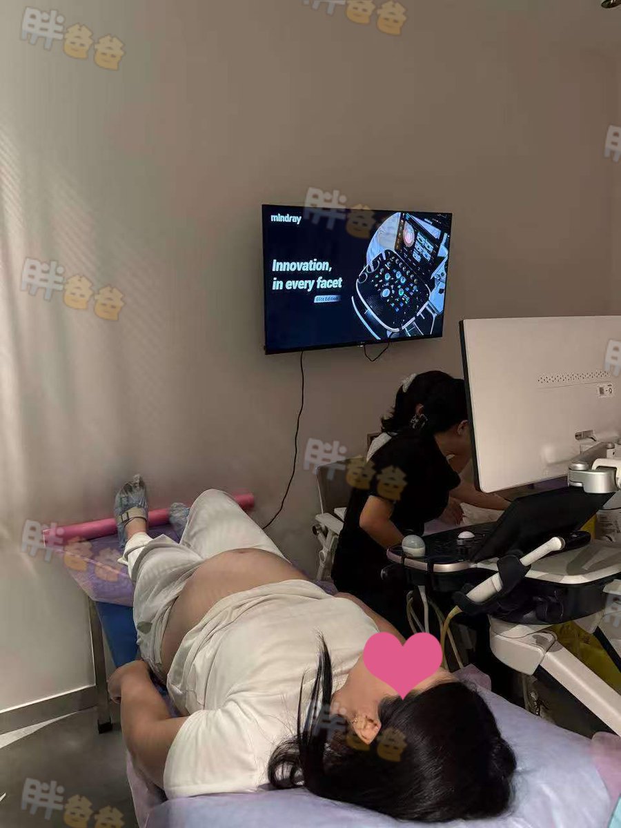 Pangbaba2020's tweet photo. 福建单身女客户，挑选欧美捐精人生混血宝宝，客人因为年龄偏大，担心生育风险，所以，选择吉尔吉斯斯坦代孕妈妈帮忙怀宝宝，吉尔孕妈现已好孕16周，昨天刚做完产检，宝宝一切都好！👍

胖爸爸代孕咨询VX：b918yy
拉拉生子 #les 同性代孕 夫夫生子 出柜
#HIV 洗精代孕 俄罗斯/乌克兰代孕 https://t.co/TK2khJnAre
