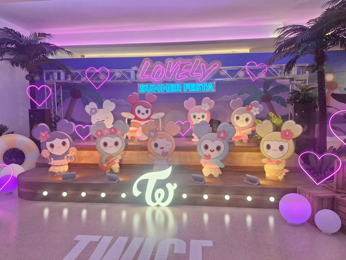 cinomallow's tweet photo. #TWICE_THISISFOR_POPUP
#FANS_SHOP #팬즈샵 https://t.co/AWPkOIepXb