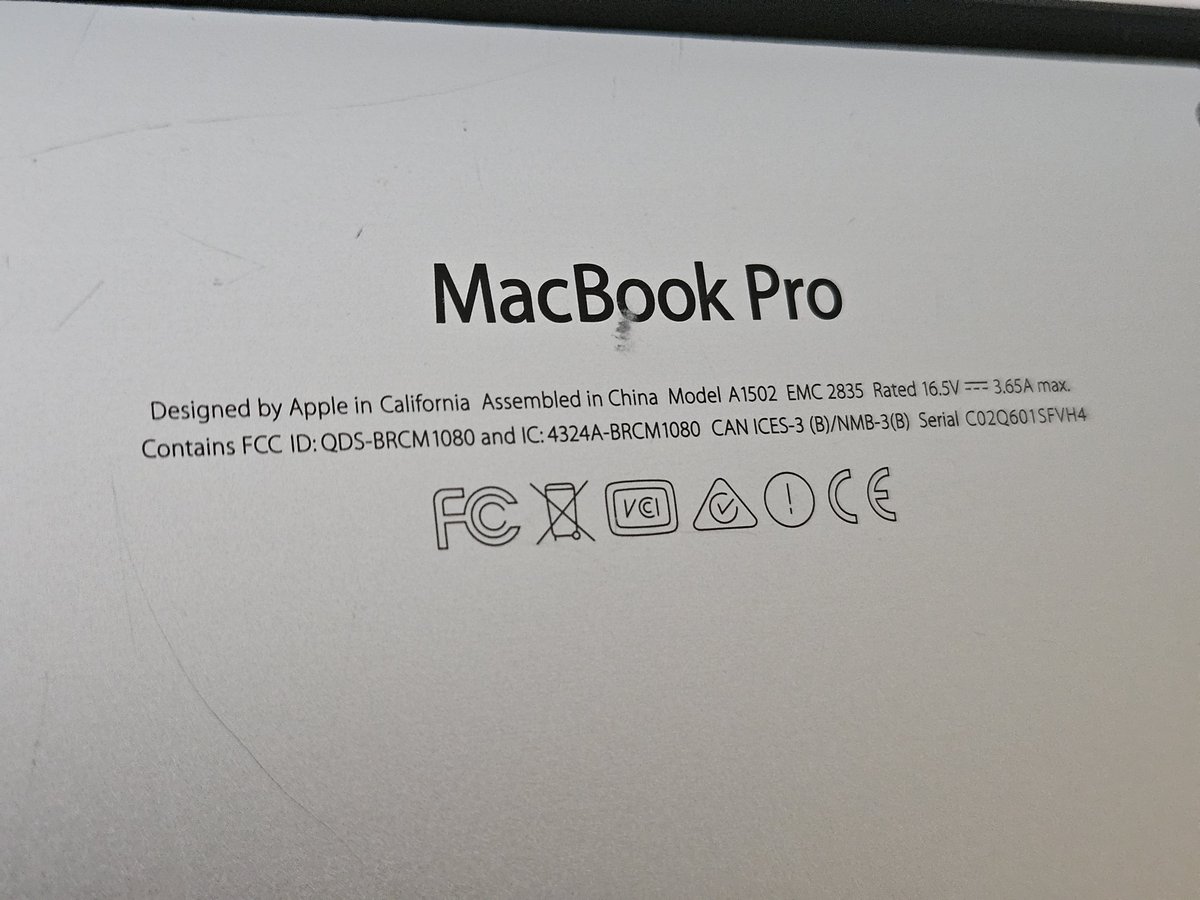 YonathanKevin_'s tweet photo. WTS: MacBook Pro 13" Early 2015 (Intel Core i7 3.1 GHz, RAM 16 GB, SSD 500 GB)
Cocok untuk kerja kantoran, atau multitasking ringan
#WTSMACBOOK https://t.co/D859d5ayAw