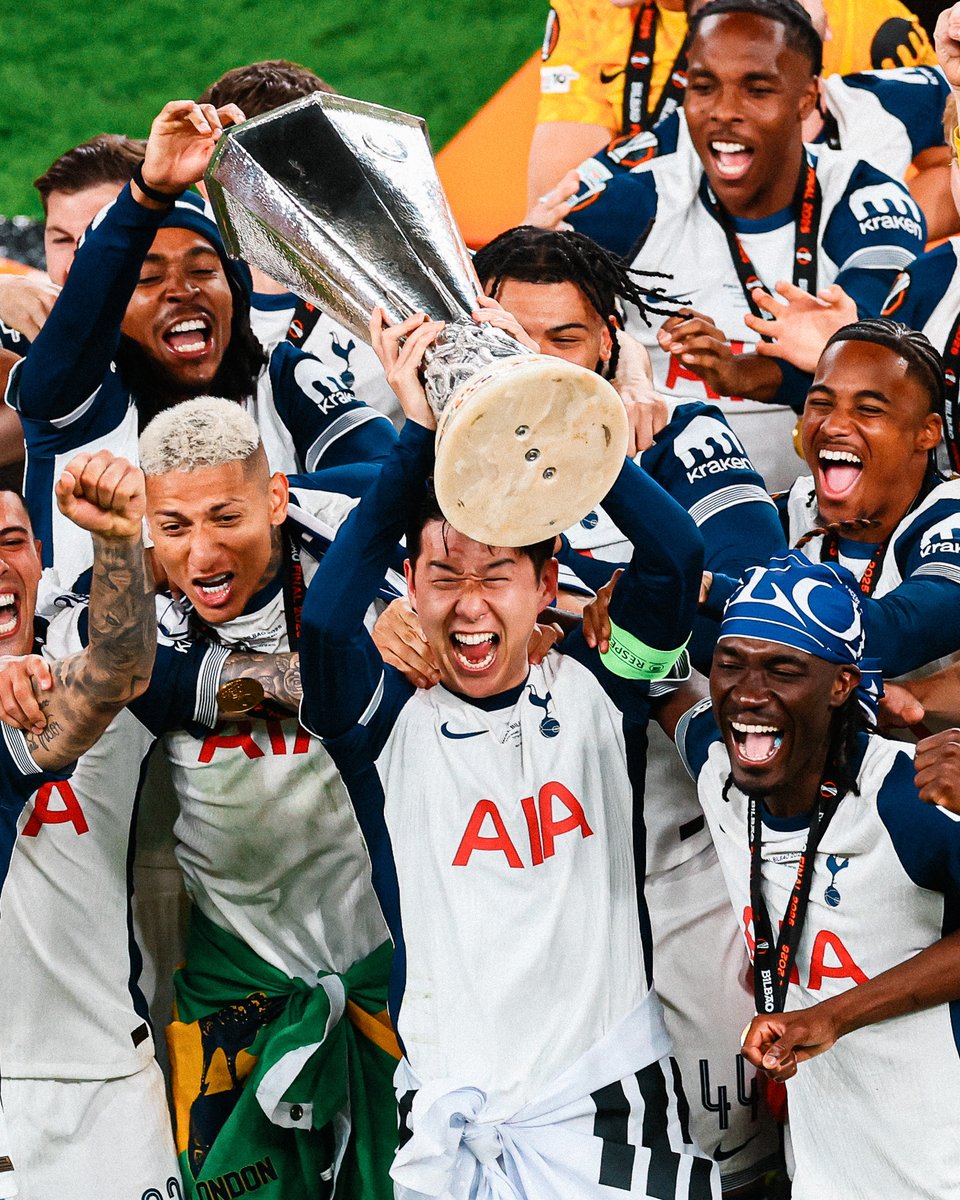SpursOfficial's tweet photo. Wishing Sonny a very happy birthday! 🎂 https://t.co/rvz6IyuucF