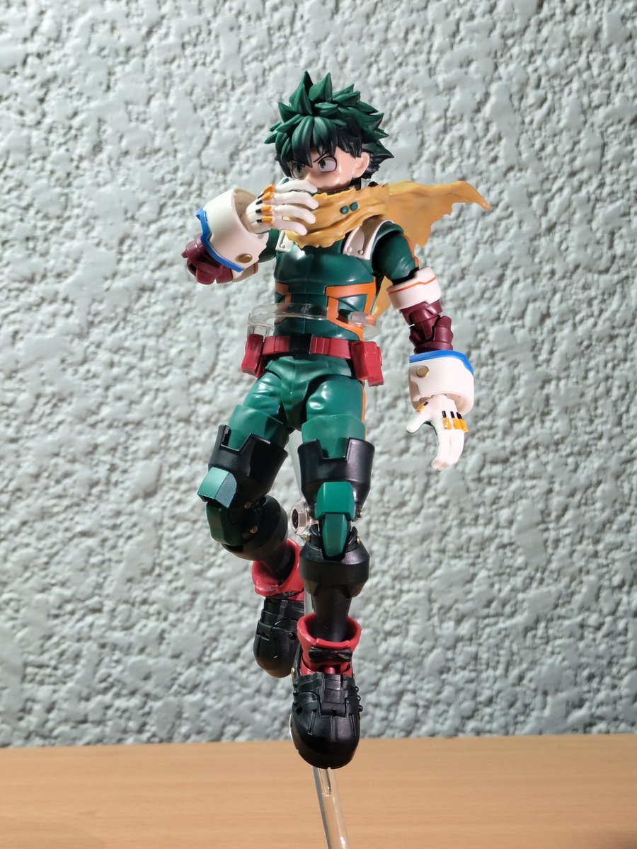 RwwK66's tweet photo. Black Whip test for this guy.
#MHA #shf https://t.co/3knYJfKnL4