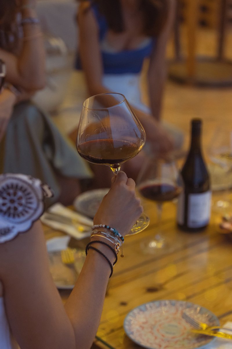 BarahondaYecla's tweet photo. «La Terrasse».
Vino, gastronomía, música y atardeceres entre viñedos vuelven a encontrarse donde el verano se disfruta sin prisa.
#Barahonda #LaTerrasse #DolceFarNiente #Verano #Gastronomía https://t.co/gURelXdmWR