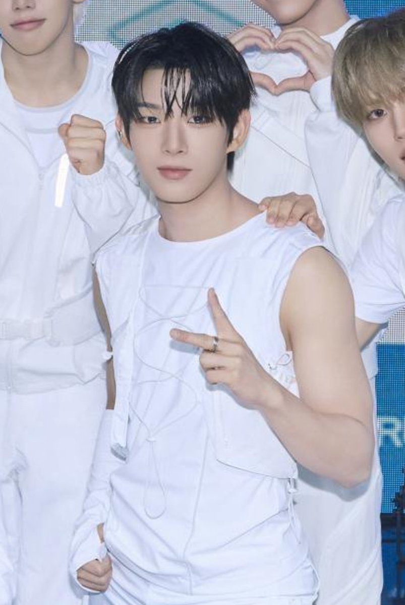 🤍🤍 #STEVEN #스티븐 #STVN #AHOF #아홉