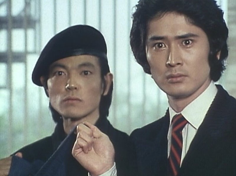 guccie5's tweet photo. 若いキャピキャピダーツを観るべきか、渋いどっしり武将、職隆を観るべきか。恭兵さんの時空を超えたギャップ堪能しよう。 https://t.co/OYuG0kqIIr