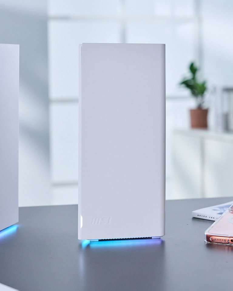 msicomputerjp's tweet photo. シンプルなインテリアにも、自然になじむデザイン✨

Roamii BE Proなら、見た目だけでなく、 WiFi 7対応で家中どこでも快適なネット環境を実現します！

みなさんどう思いますか？

#WiFi7
#Roamii
#MSI
#HomeNetwork
#Router https://t.co/84Gywm3meC