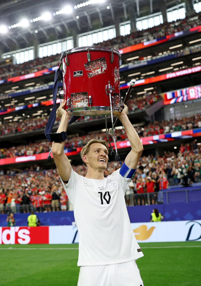 DailyAFC's tweet photo. Confirmed: Ten Gunners reach the World Cup Quarterfinals. 🏆 🍿

🇳🇴 Norway (Ødegaard) – England (Rice, Eze, Saka &amp; Madueke) 🇬🇧

🇦🇷 Argentina – Switzerland 🇨🇭

🇫🇷 France (Saliba) – Morocco 🇲🇦

🇪🇸 Spain (Zubimendi, Raya &amp; Merino) – Belgium (Trossard) 🇧🇪 https://t.co/vWwLfAW3xl