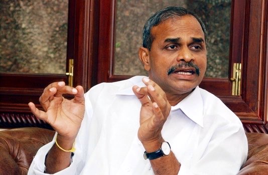 VSReddy_MP's tweet photo. Dr. Y. S. Rajasekhara Reddy Garu is remembered with profound respect and admiration on his birth anniversary. A visionary leader and compassionate, he dedicated his life to the welfare of farmers, the poor and the marginalized. His far-reaching initiatives in healthcare, education, irrigation and rural development transformed countless lives and left an enduring mark on Andhra Pradesh. His legacy of people-centric governance, compassion, and service continues to inspire generations.
Respectful tributes to his cherished memory. 

#YSRajasekharaReddy #YSR #BirthAnniversary #AndhraPradesh #PublicService #Leadership #Inspiration