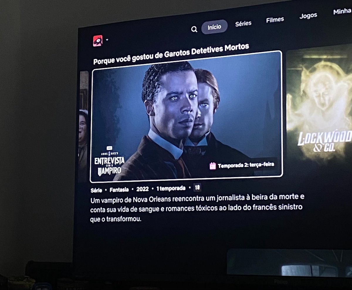 navevrumvrumvr's tweet photo. sim netflix eu gosto de morango com chocolate por conta de cocaina e crack https://t.co/zDBb1oGbnD