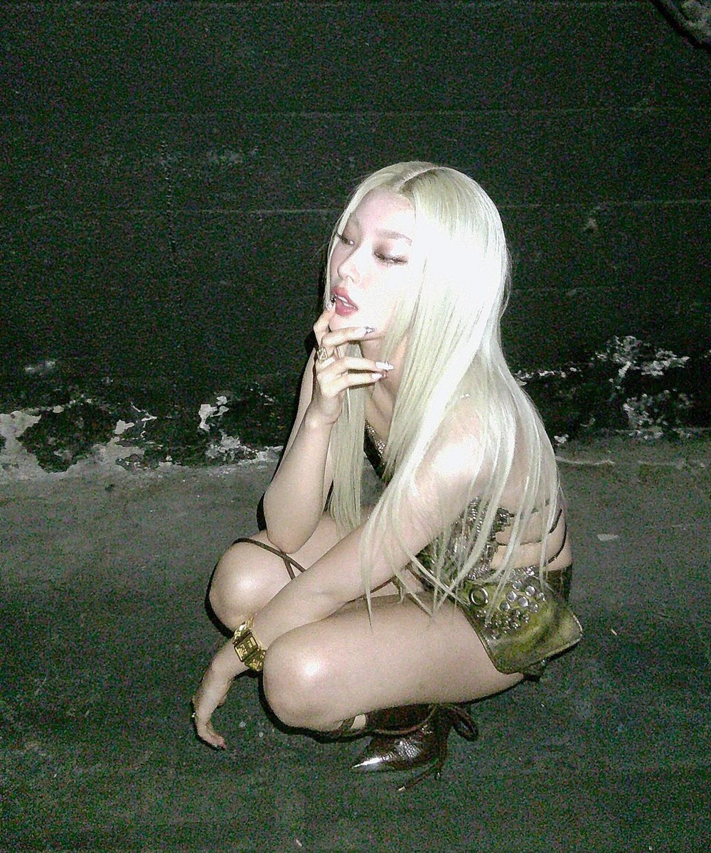 Hazel. 𝜗ৎ tweet media