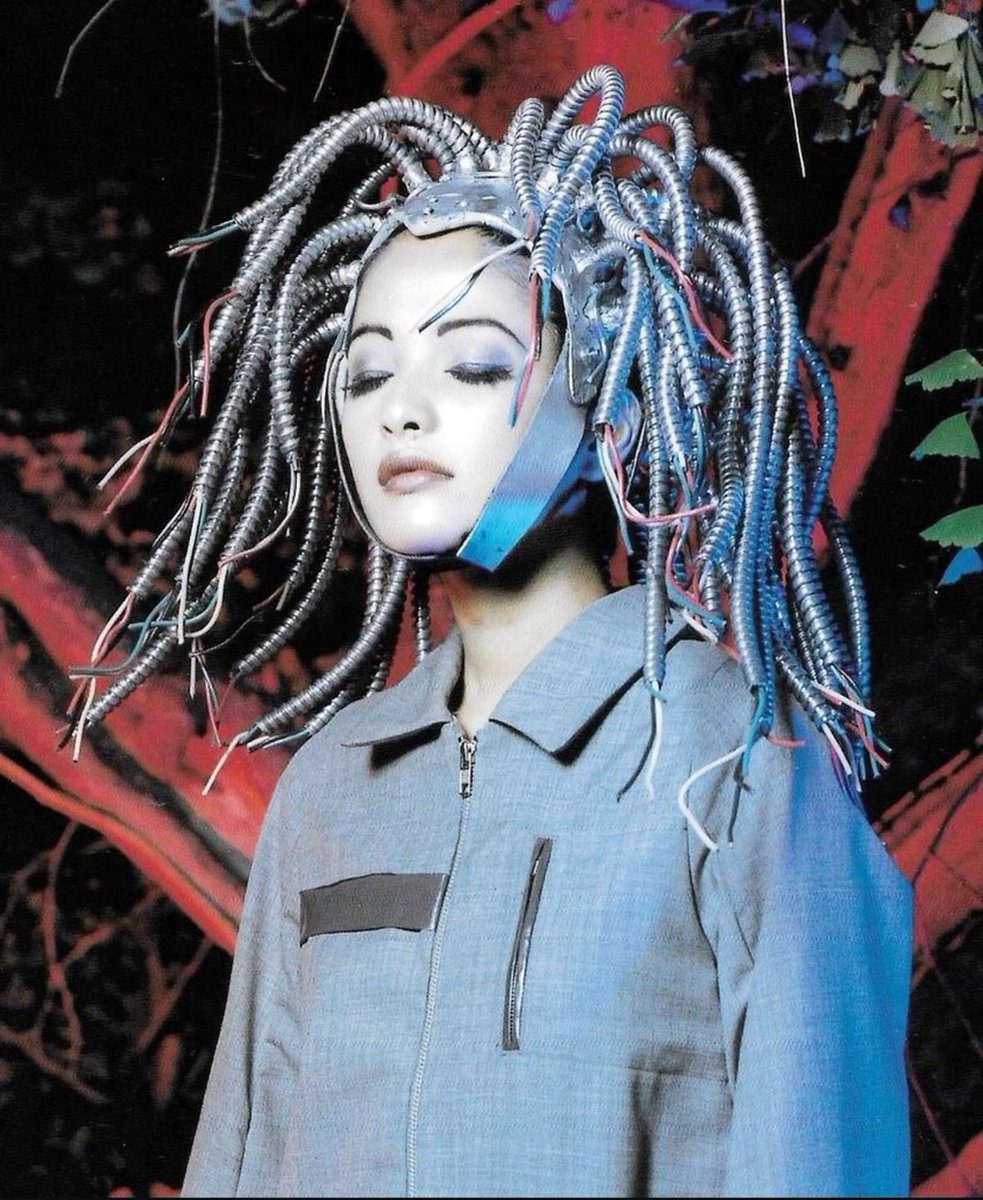 4_phenia's tweet photo. undercover 1996 https://t.co/2flI7VsFjR