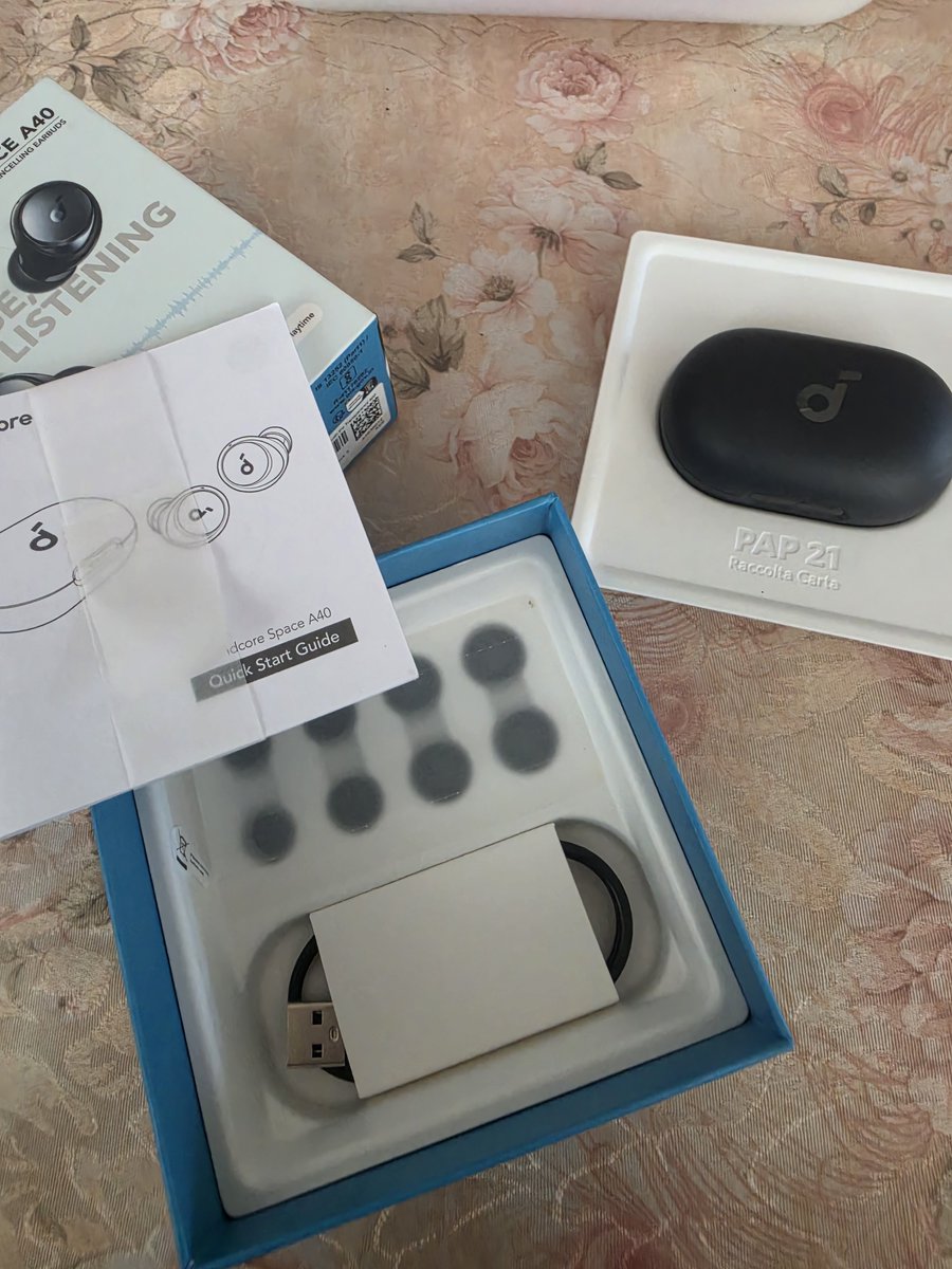 randucc's tweet photo. WTS PH LFB

Soundcore Space A40 by Anker

P2800 complete box and inclusions
Box has marks of my name but barely visible (See last photo)

Only used twice briefly + once to test after unboxing

t. earbuds anker for sale https://t.co/frGRzRh98r
