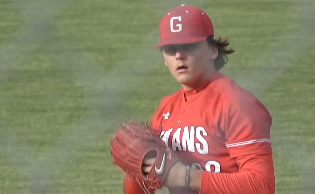 Channel1450com's tweet photo. Parker Detmers describes his college career so far - from his freshman season at Louisville to rehabbing from Tommy John surgery.

Detmers has decided to transfer to Tennessee to join his  high school teammate Cam Appenzeller, but the MLB draft is possible
https://t.co/9GPmKx71Bo https://t.co/zBK9ZQkf5p
