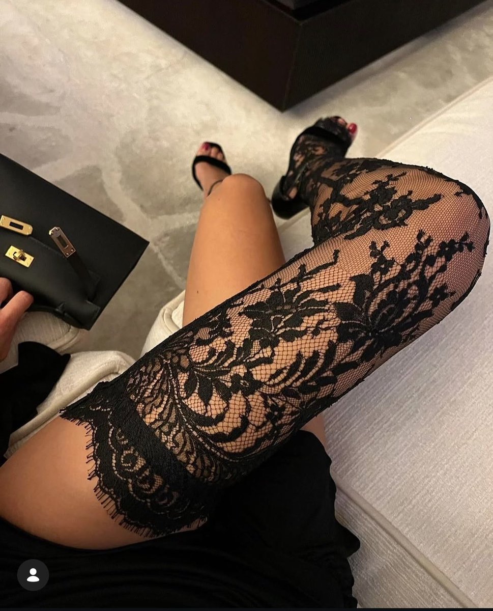 Veloreapp's tweet photo. Not every destination is for everyone.
Not every room is either.
Veloré connects verified people inside a private world built for more. 🖤
#Velore #PrivateAccess #VerifiedConnections #LuxuryLifestyle #MembersOnly https://t.co/sL68E3x2fm