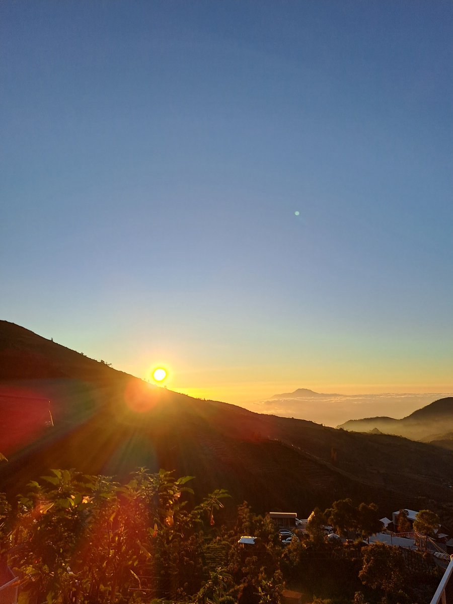 masthoid's tweet photo. My camroll after visiting Dieng https://t.co/kZB2CM34h5