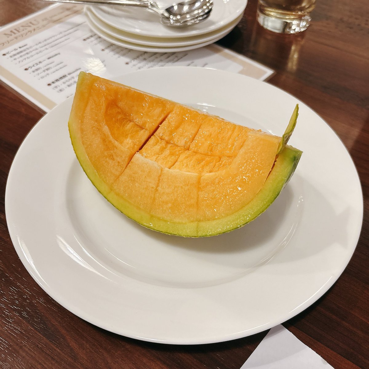 10362aaa's tweet photo. ちなみにここは先月職場のおじさんに連れて行ってもらったお店、最高にｷﾝｷﾝのﾋﾞｰﾙ＆北海道らしさのあるうまいものがどしどしでてきたので麦の酒を愛する友だちを連れてまたいきたい〜〜！！となったよ(=･ω･=) https://t.co/h8QmYdn7aF