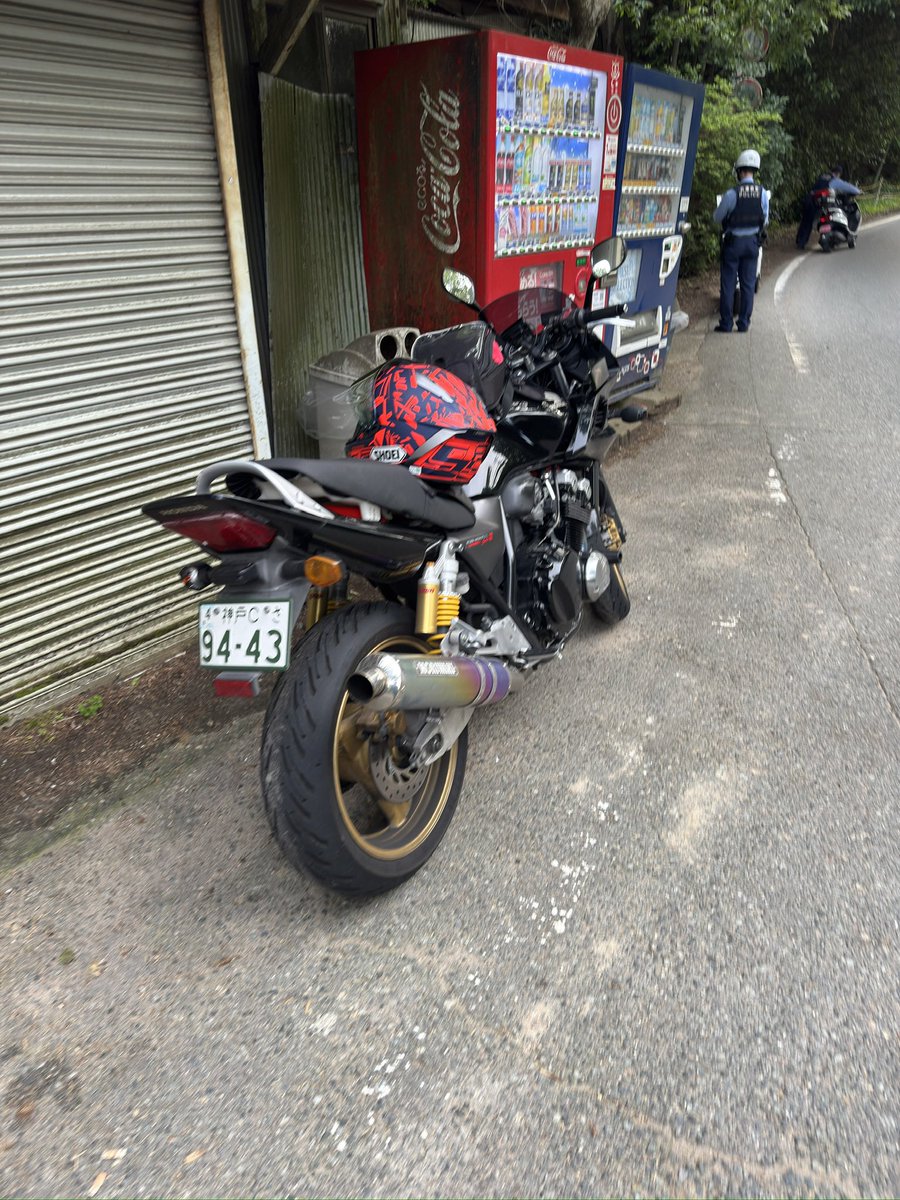 ikasumi2002's tweet photo. フレーム曲がりました！
バイク廃車です！！！！！！！ https://t.co/StLQ29eUCp