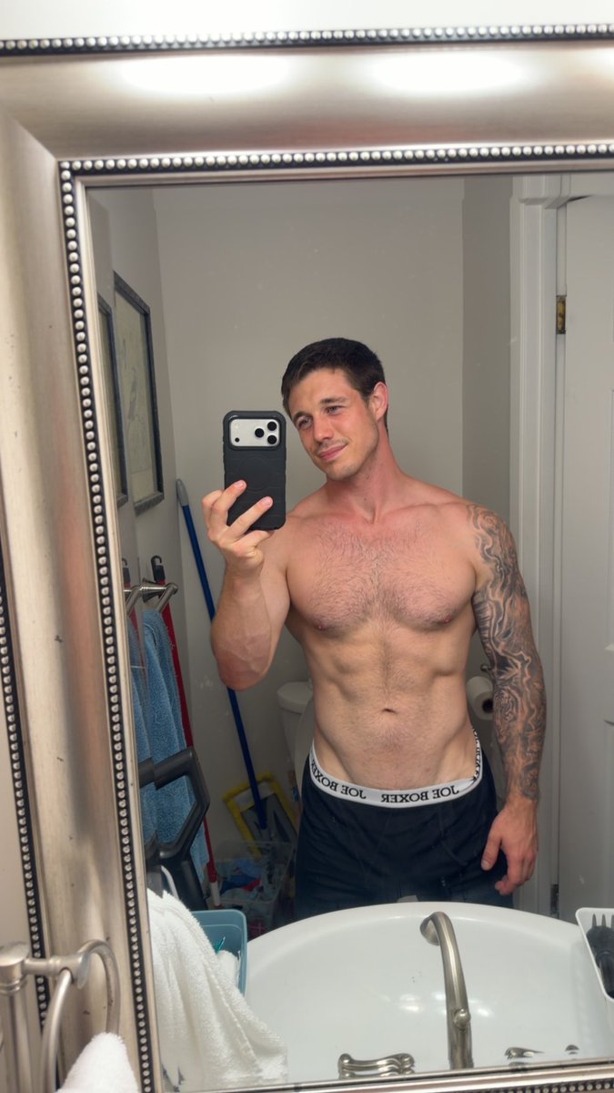 jaykmatt's tweet photo. https://t.co/oQOdNpoh2o https://t.co/c6iaak1Zuz