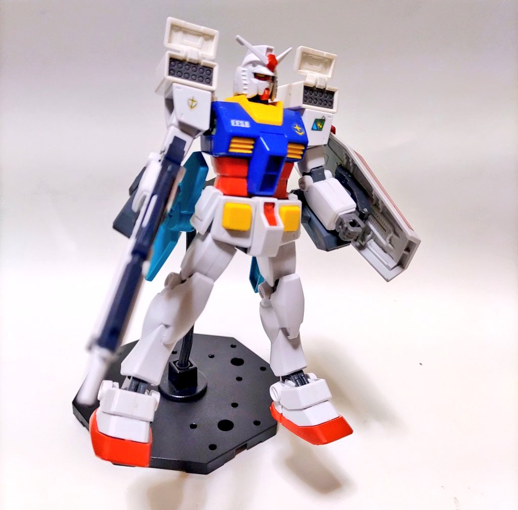 HD03568671's tweet photo. 過去作ですが・・・
RX-78です
＃ガンダムの日
＃ガンプラ https://t.co/HBZhxLEOsd