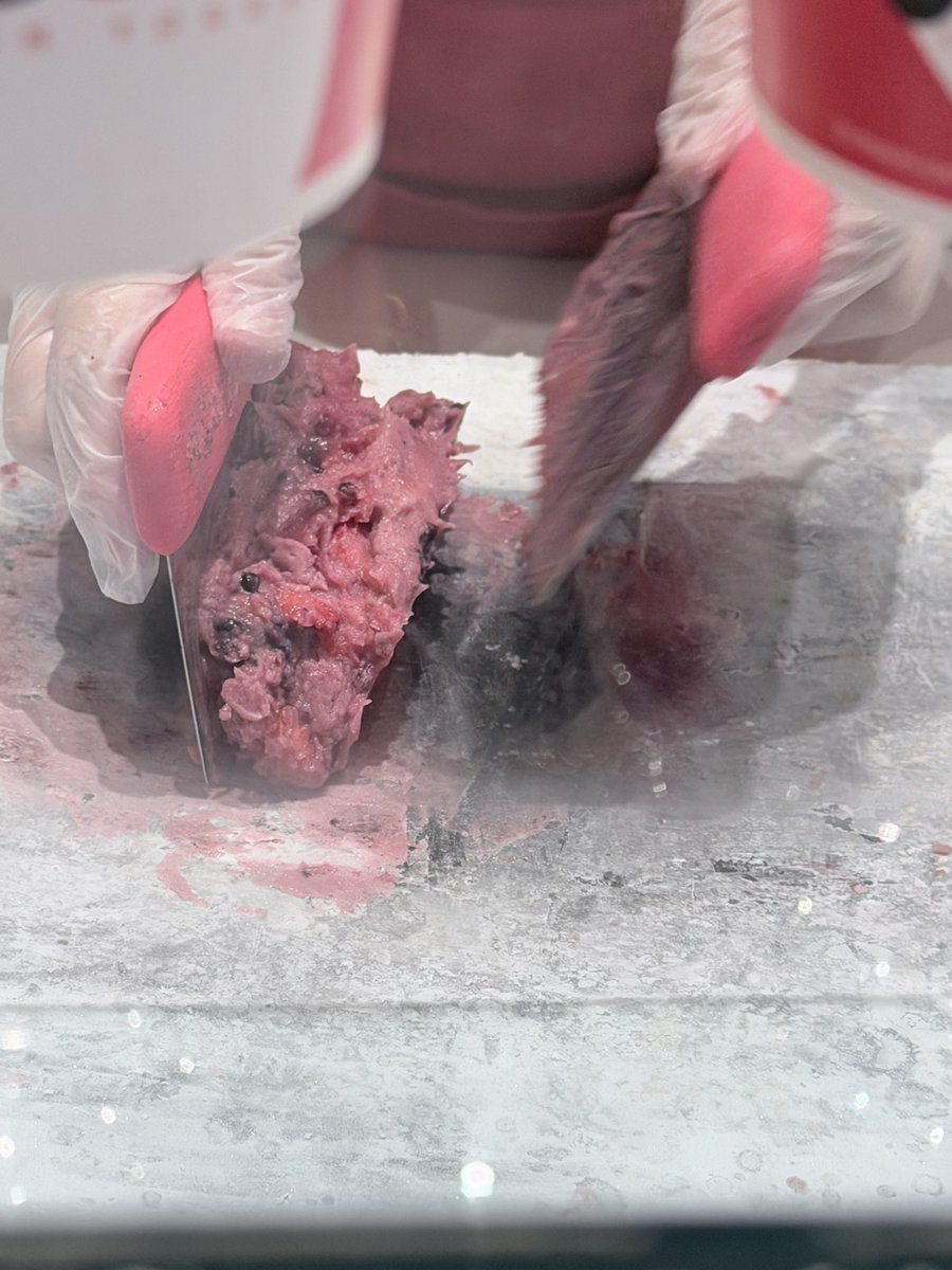 corraspberry's tweet photo. 黑暗料理制作中 https://t.co/dNAVajOrjw