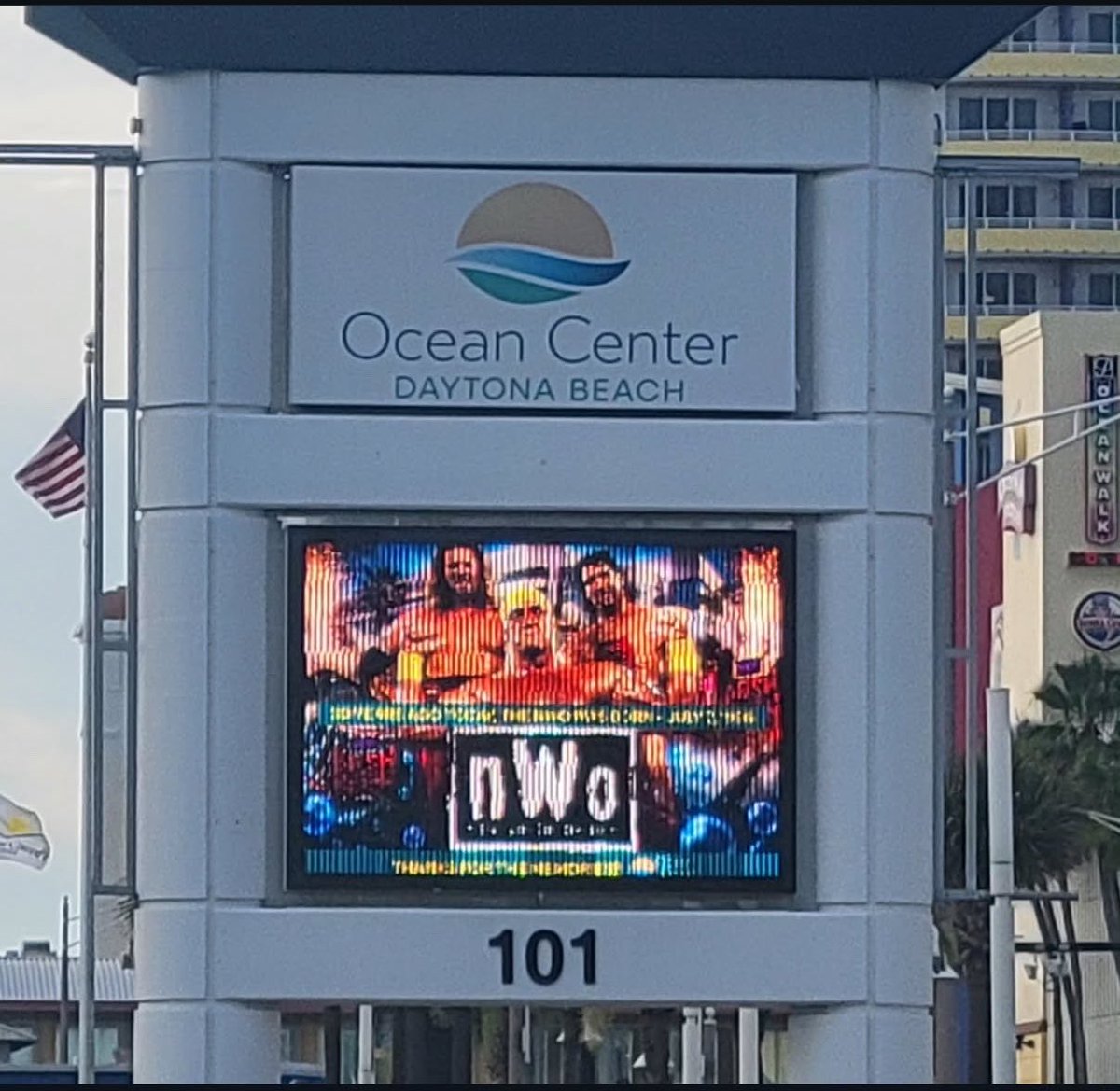 FadeAwayMedia's tweet photo. The same arena that Hulk Hogan’s heel turn happened had a beautiful tribute to the NWO on the 30 anniversary. 

“Today i feel sadness, Scott &amp; Hulk have moved on. RIP NWO” 

- Kevin Nash https://t.co/fxfaCSY2bC