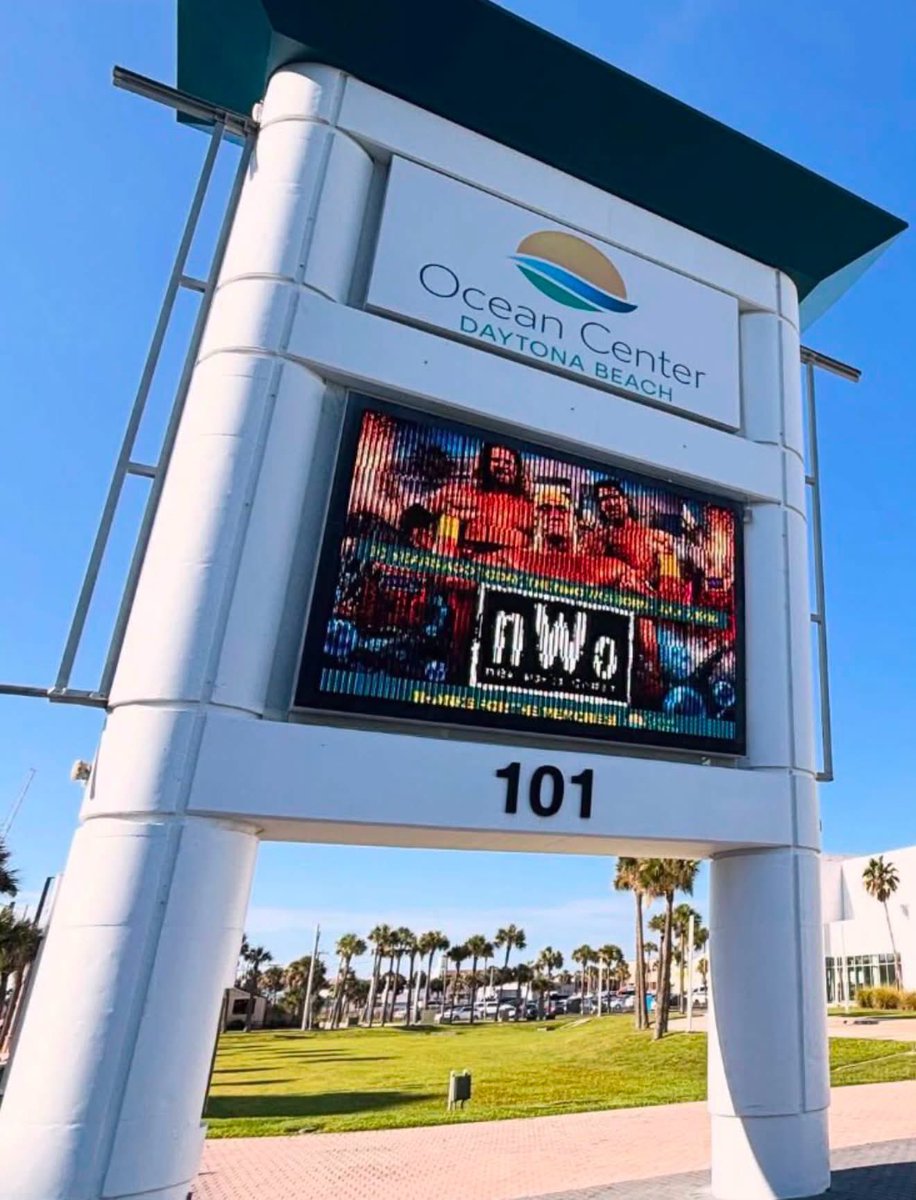 FadeAwayMedia's tweet photo. The same arena that Hulk Hogan’s heel turn happened had a beautiful tribute to the NWO on the 30 anniversary. 

“Today i feel sadness, Scott &amp; Hulk have moved on. RIP NWO” 

- Kevin Nash https://t.co/fxfaCSY2bC