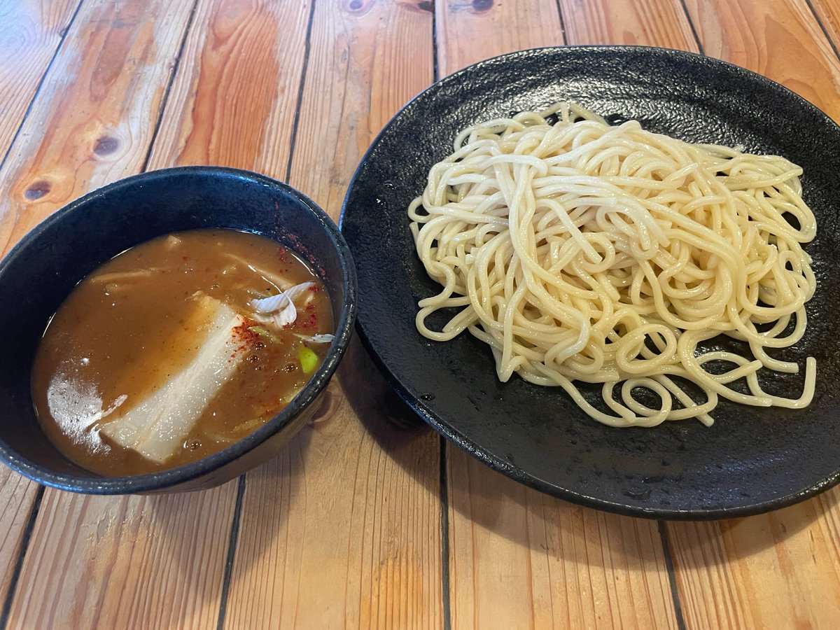 middleaged5x's tweet photo. 今日のお昼ごはんは、濃厚つけ麺本丸さんです。 https://t.co/PgM5ajnONm