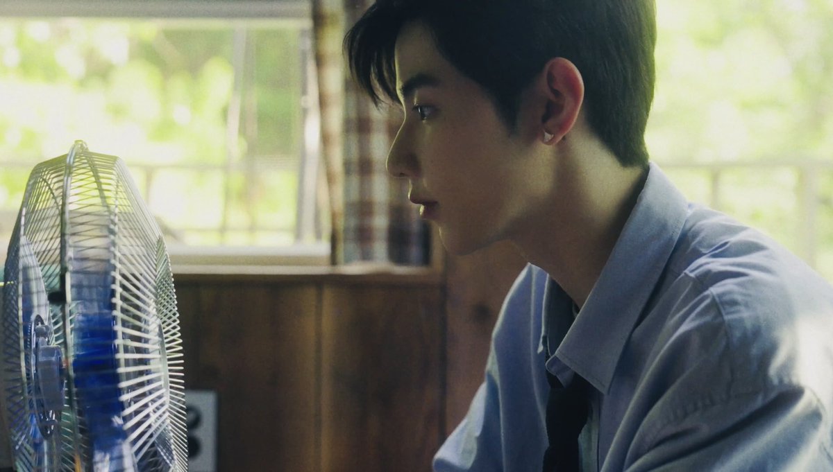 memozhang_'s tweet photo. 하  말도안돼  컨셉, 구도, 미장센  ㅆㅅㅌㅊ https://t.co/cVSqZwm8la