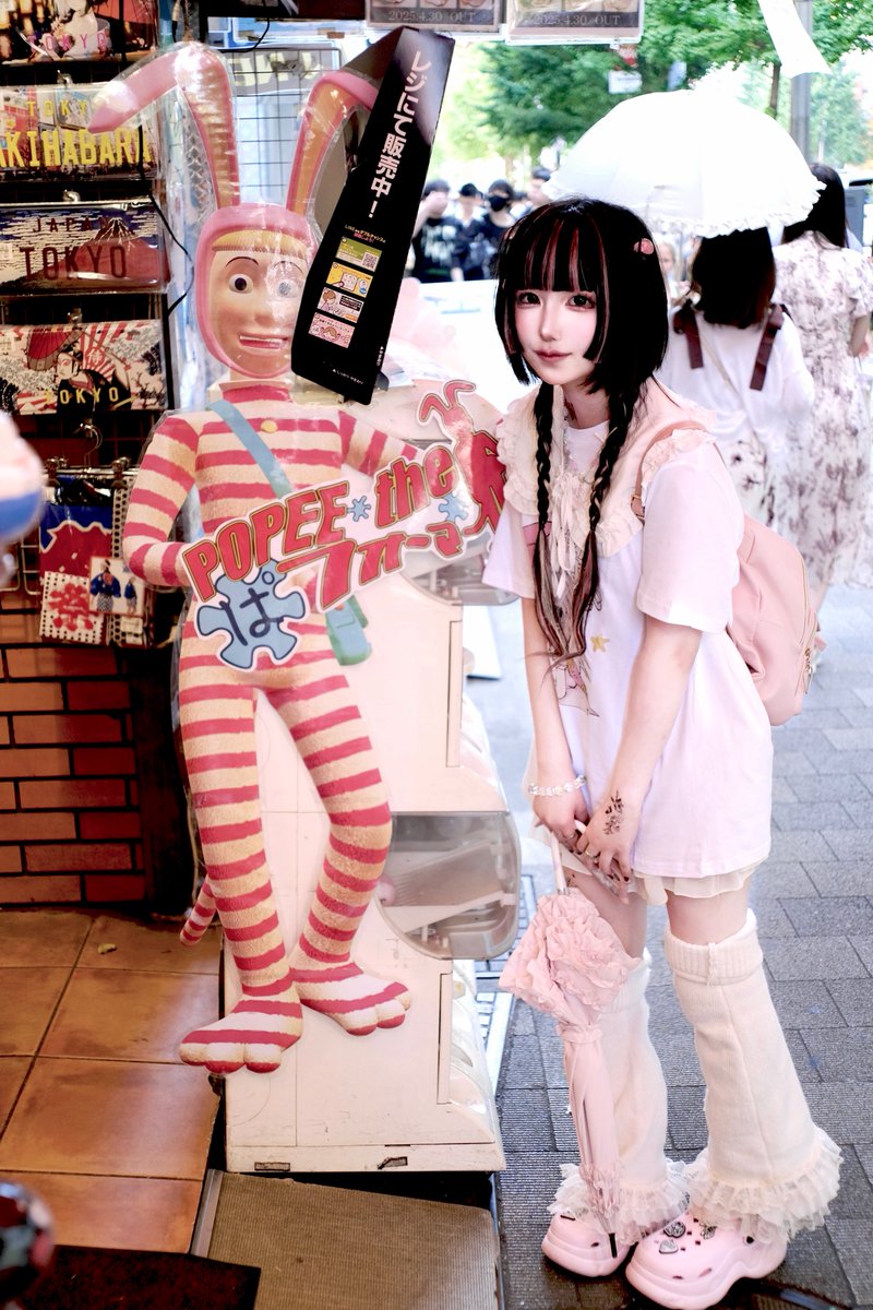 ryuumyuu_'s tweet photo. ポピパ映画館で見れるのうれしいな https://t.co/jfAS2izYyX