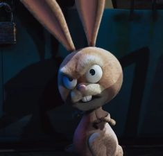 Benah_Velstros's tweet photo. @ExtraCheesehi why does he look like that fuck ass bunny from hoodwinked https://t.co/Hav3FsCeWW