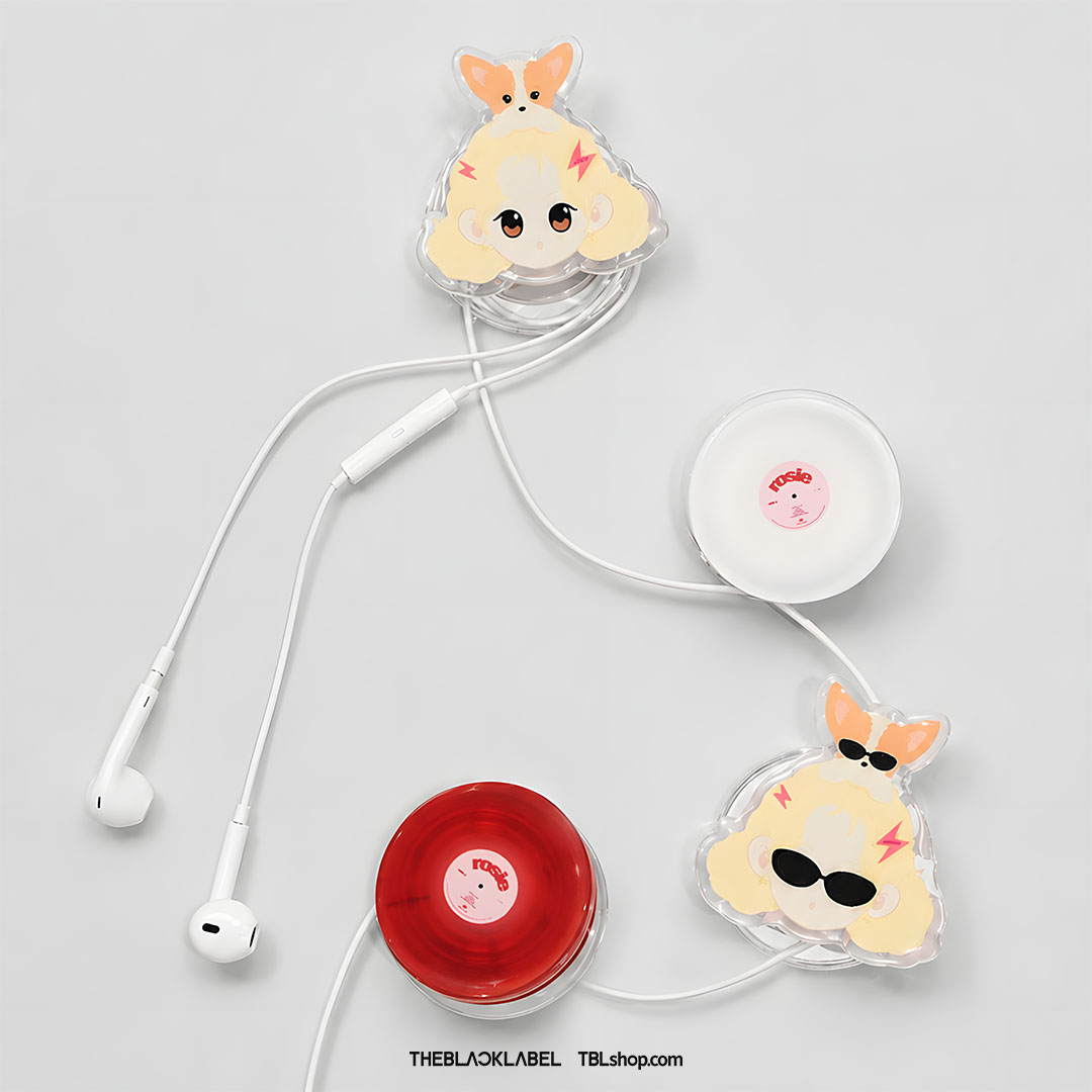 TBL_shop's tweet photo. ROSÉ
[ROSÉ Phone Accessories Collection | TBLshop NOW]
지금 https://t.co/TYa18apwx2 에서 만나보세요! ✨

🗓️PRE-ORDER : ~ 2026년 7월 19일 (일) 11:59PM (KST)

🔗KR : https://t.co/yfNXhjXfZw

🔗EN : https://t.co/gIPwUahZxP

🔗CN : https://t.co/e9ZQy2O4yZ

🔗JP : https://t.co/aooNDUvef0

#ROSÉ #로제
#THEBLACKLABEL #더블랙레이블
#TBLshop #티비엘샵