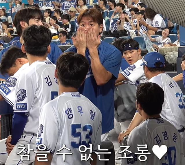 getbluegoya's tweet photo. 조롱 수준 ㅜ ㅜ 개웃김 https://t.co/F9ISbqNuMV