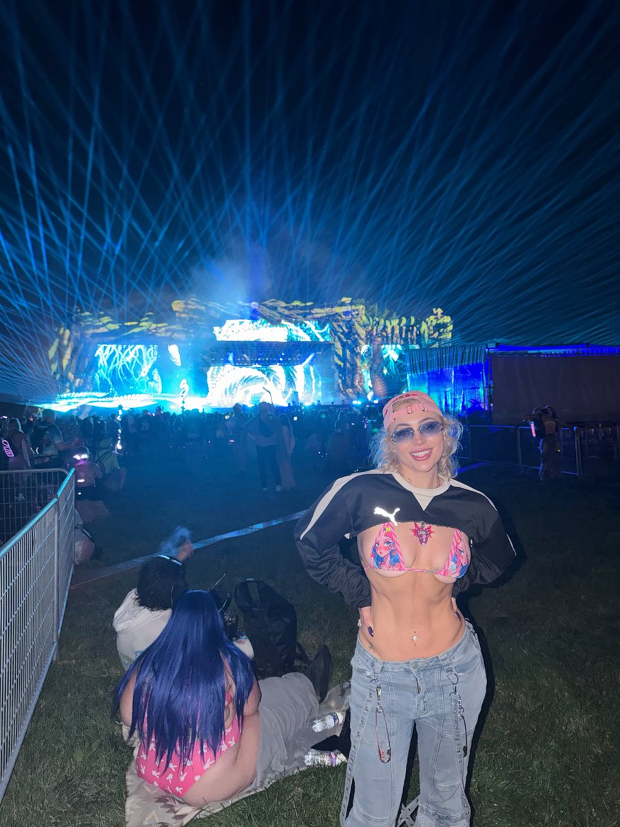 sukitheboss's tweet photo. #electricforest https://t.co/r2Whqh7Cp0