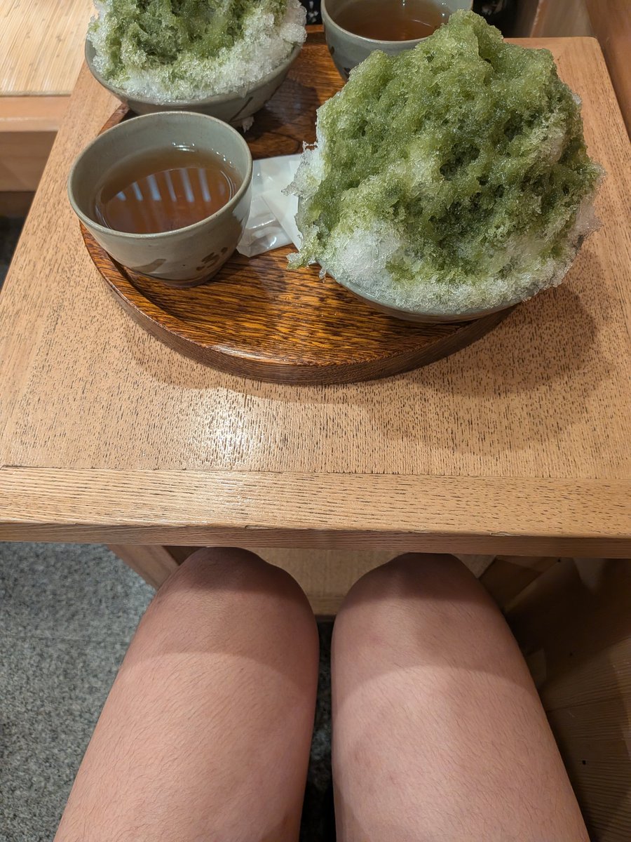 yugiou0312's tweet photo. 初赤福氷、食す😊 https://t.co/59Fk6vJ2sG