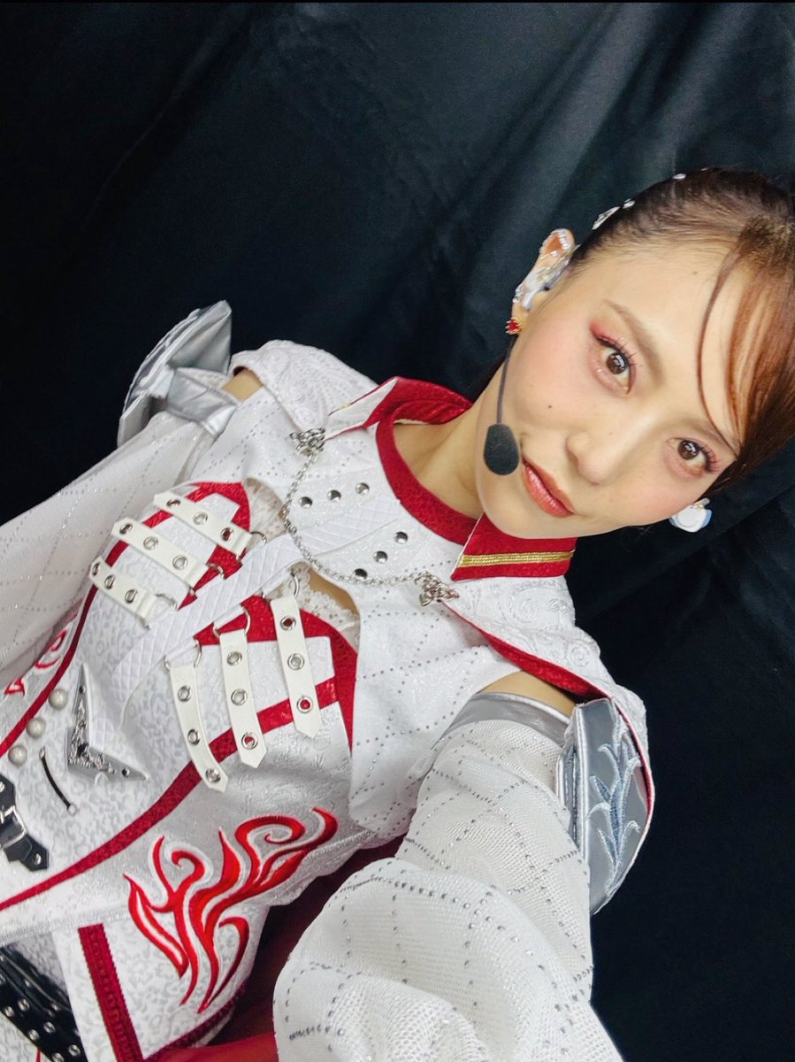 asami_manager's tweet photo. "VS" の衣装

Whiteとknight❄️🗡️✨♟️byｱｻﾐ

#lovelive #GKSS #saintsnow https://t.co/nJ8eOPRTyO