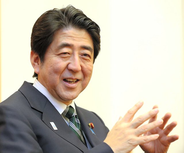 ProfShimada's tweet photo. 優れた政治家は、国民の時間を節約させてくれる。
安倍首相が存命なら、LGBT利権法が成立することはなかったし、それに関して私などが繰り返し異議を唱える必要もなかった。
小政党、新興勢力つぶしの「比例のみ定数削減」法案を「傲慢に」提出して混乱を招くこともあり得なかった。
それでいて、平和安全法制など戦うべきところでは前面に出て戦った。
今日は安倍首相の命日。
改めて痛恨の思いだ。