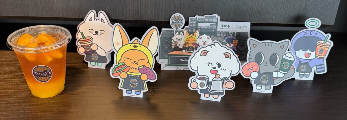 k_chimchuni13's tweet photo. タリーズ最初行った大きい店舗はグッズほぼ枯れててお目当て買えずㅜㅜ
ダメもとで寄った小さい店舗で無事確保♡
ナビで変な道案内されてちょっと迷子になったけど辿り着けてよかったㅋㅋㅋ https://t.co/tFE3Rn9SFF