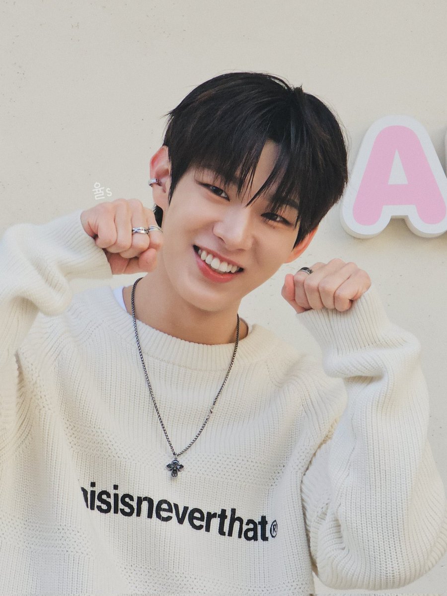 Hi Steven, our best leader! 💙 Good luck for today! Thank you for