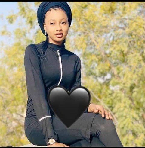 maimumarh__'s tweet photo. Can I be your wife? https://t.co/xKO429Bhlk