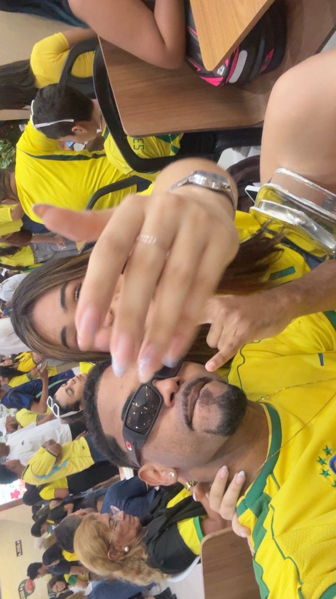 _raylankk's tweet photo. momentos antes de um desgracado errar o penalti e acabar c meu domingo https://t.co/iBQ3Sybmq5
