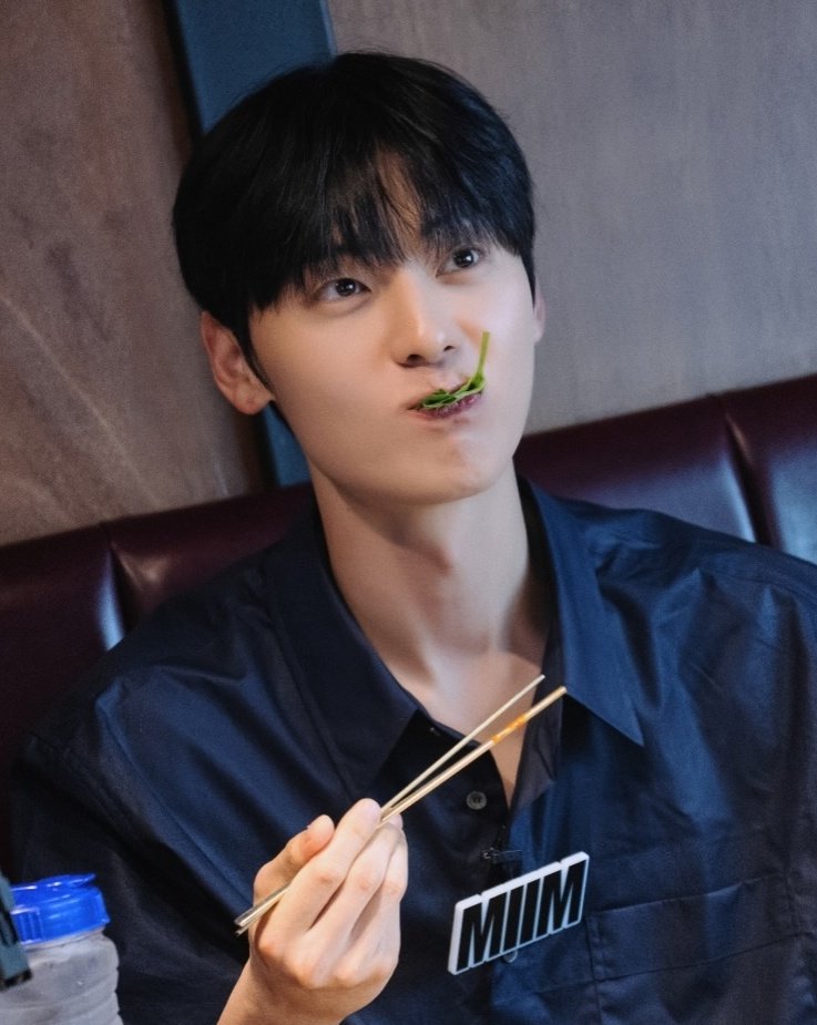 optimusthgml's tweet photo. 밈친맛집 비하인드 사진🫶🏻

얼굴봐라 진짜
황민현 얼굴맛집😍

https://t.co/13YUiMfQ0n https://t.co/d5VV5VfuVJ