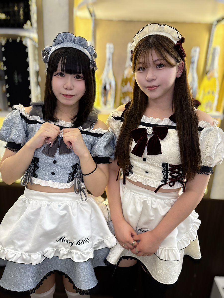 MERRYHILLS_akb's tweet photo. MERRY HILLS OPEN 🏰🤍

- ̗̀📢ご新規様初回セット半額👑
リピーター様もご新規のお友達とのご帰城で適用🌟

💎うと @MH_uto_ 
💎せいら @MH_seira 
💎れい @MH_reiiiii 

本日もご帰城お待ちしてます♡

 #秋葉原  #コンカフェ https://t.co/4rVY0145o0
