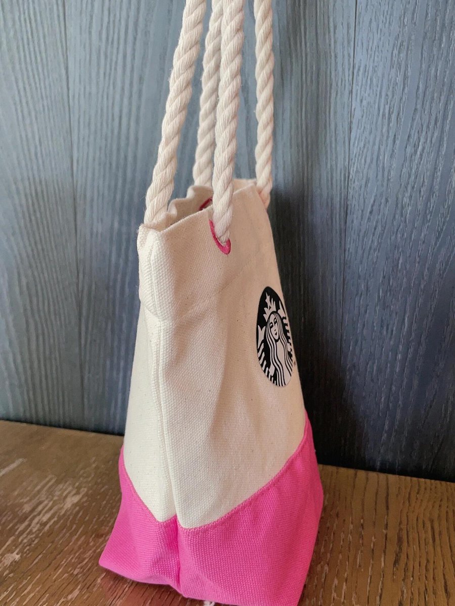 Subhash36941896's tweet photo. 💗💗ピンク好きさんはぜひチェック！台湾スターバックスのガーリーピンク💗
偶然、このピンクの麻ひも布袋バッグとこのアイスクリーム柄のステンレスカップを一緒に合わせてみたら、相性が良すぎて本当に可愛すぎました。 https://t.co/thW6vTPEgK